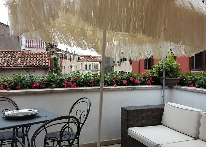 Апартаменты Savoia & Jolanda 2 *