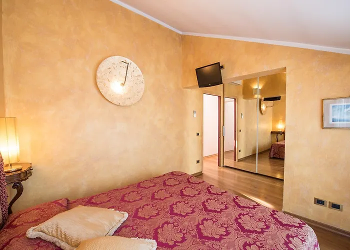 Savoia & Jolanda 2 * Венеция