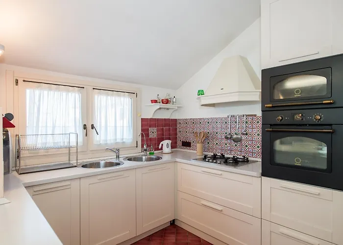 Savoia & Jolanda 2 *