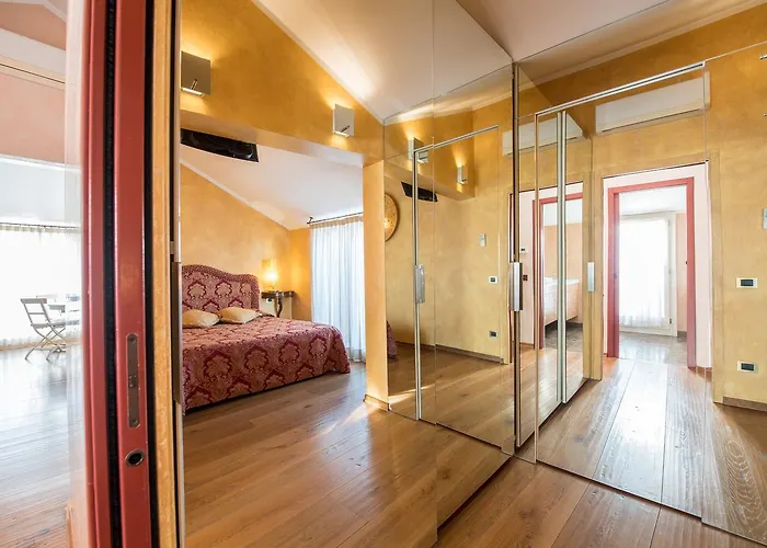 Апартаменты Savoia & Jolanda 2 Венеция